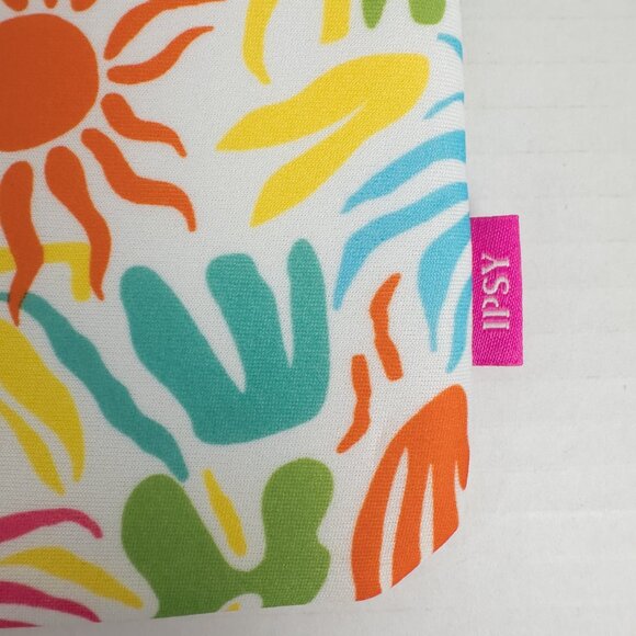 5/$20 NWOT Ipsy Glam Bag June 2024 Neoprene Beach Summer Colorful Travel - Picture 6 of 7